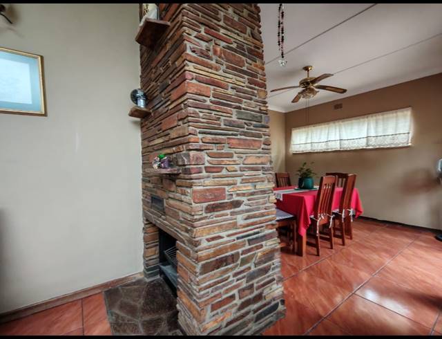 3 BEDROOM HOUSE FOR SALE IN THREE RIVERS
